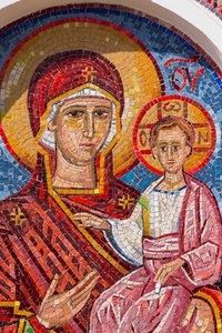 Mosaico della Vergine e del Bambino nel Monastero di Ostrog, Montenegro da Unknown